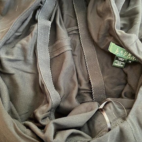 New! Lauren Ralph Lauren SZ 1X black V neck dress. - Picture 9 of 9